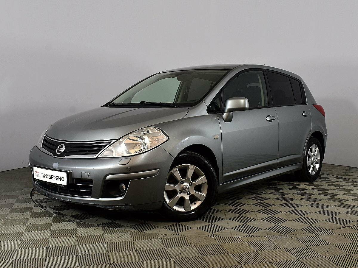Nissan Tiida 2010