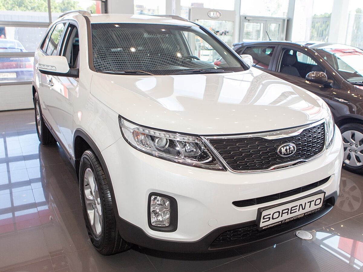 Соренто дизель отзывы. Kia Sorento 2020. Киа Соренто 2 Рестайлинг белый. Sorento 2020 2.4 at 175. Sorento 2020 2.4 at 175 л с синий